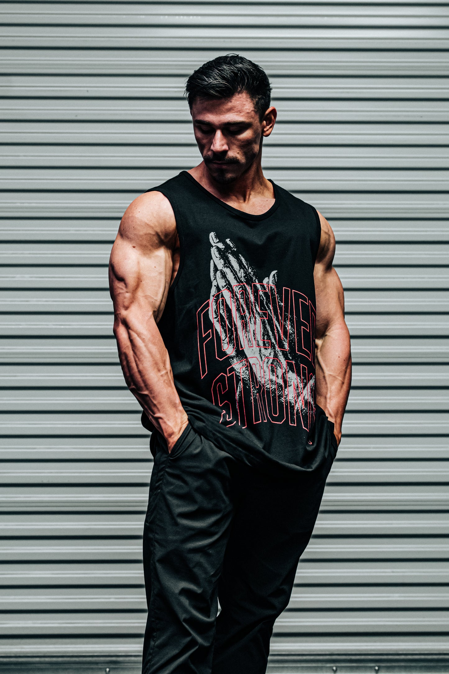 FOREVER STRONG – TRAINING TANK