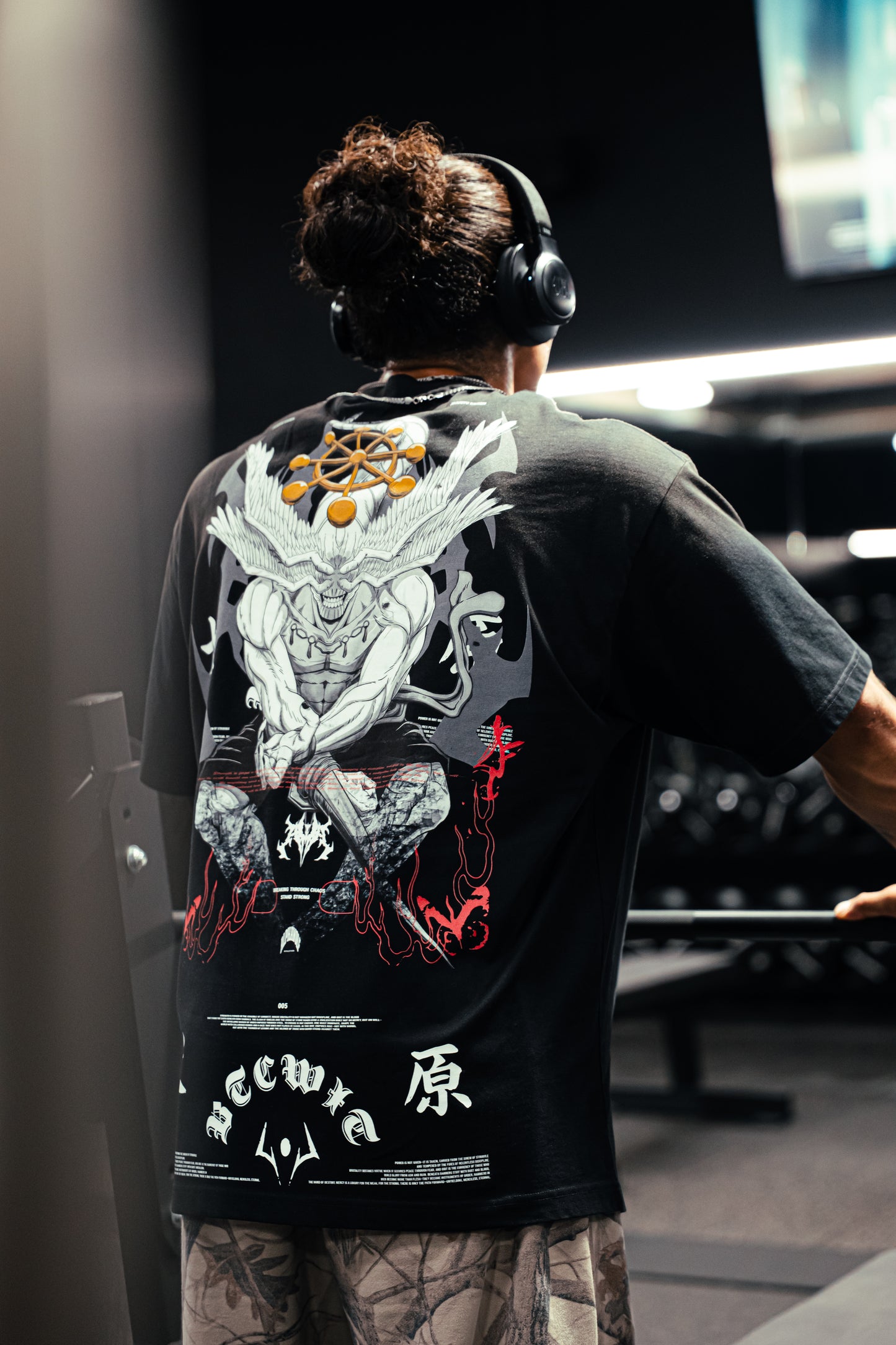 Mahoraga - oversized Faded Tee